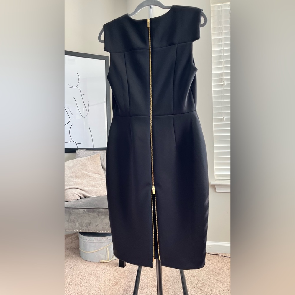 Calvin Klein Extended Sleeve Scuba Sheath Dress Size 6